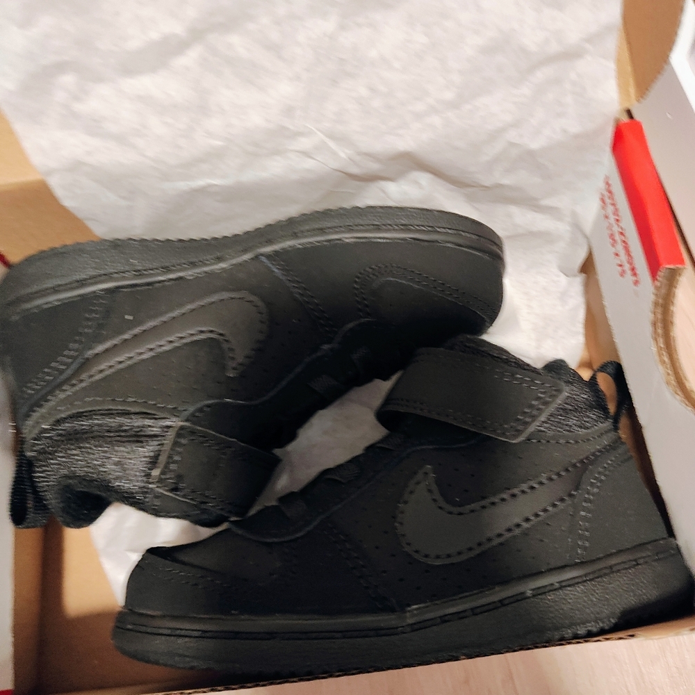 Toddler sneakers
